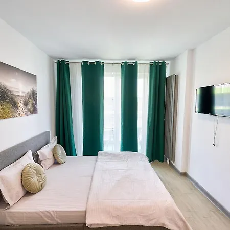 Apartman Floor Sea View N Pools Năvodari