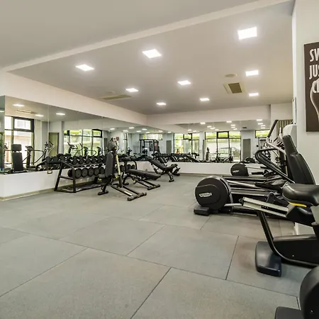 Floor Sea View N Pools Apartman