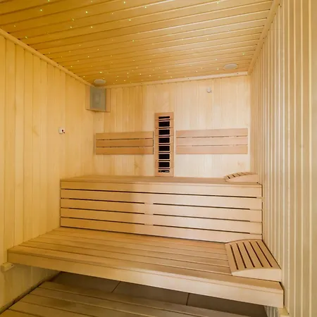 Floor Sea View N Pools *